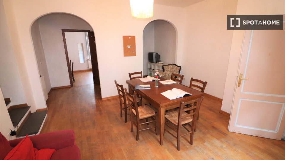 Double room Florence, 6 beds, 200m² — photo 5
