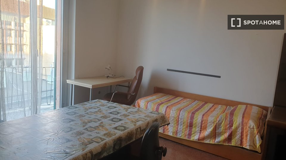 Double room Genoa, 3 beds, 120m² — photo 13