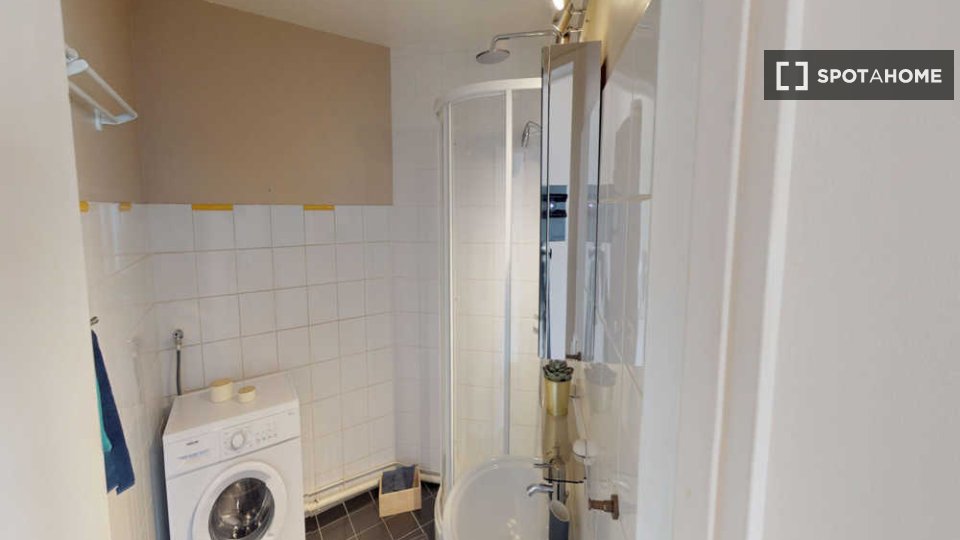 Double room Paris, 6 beds, 120m² — photo 6