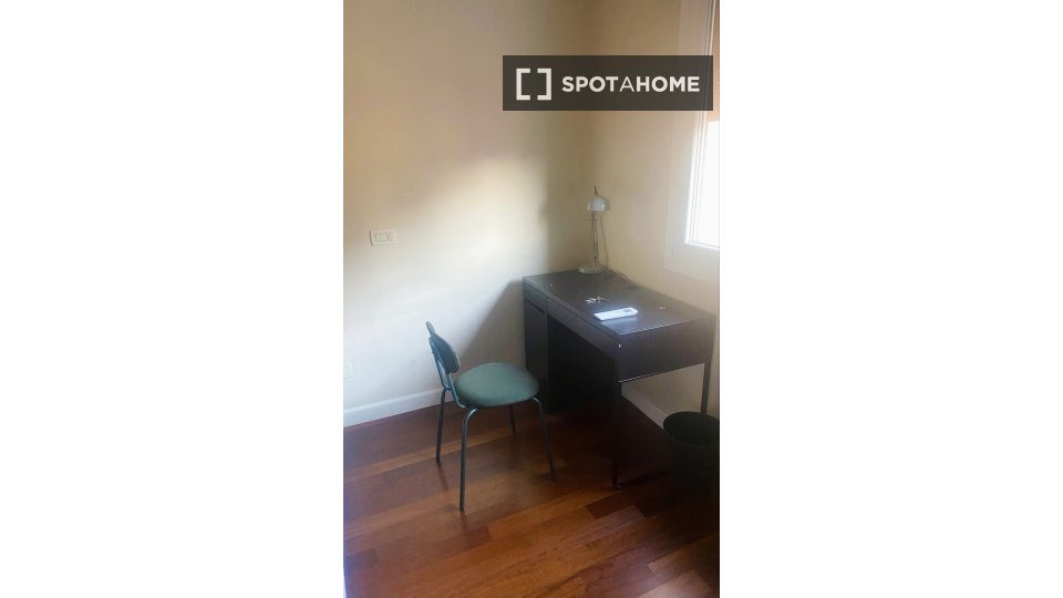 Double room Bologna, 8 beds, 185m² — photo 1