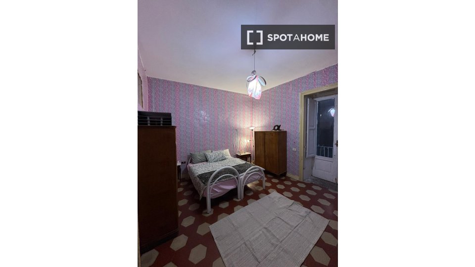 Double room Naples, 2 beds — photo 9