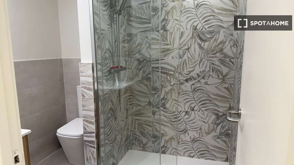 Double room Barcelona, 6 beds, 120m² — photo 52