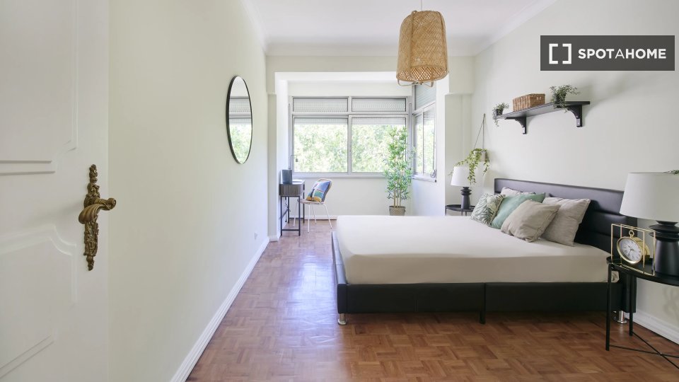 Double room Lisbon, 5 beds — photo 2