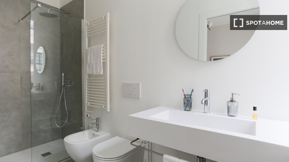 Apartment Milan, 2 beds — photo 17