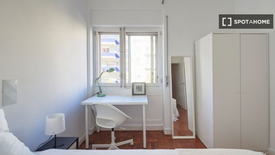 Double room Lisbon, 10 beds — photo 10