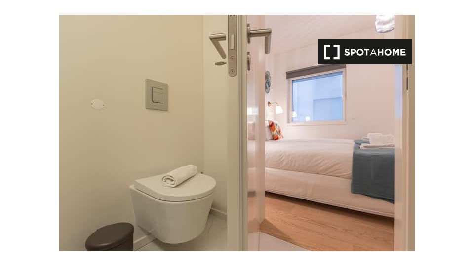 Apartment Lisbon, 2 beds — photo 13