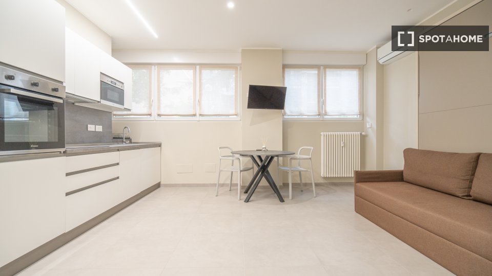 Apartment mono Milan — photo 17
