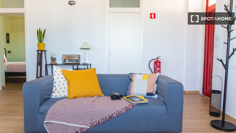 Apartment Lisbon, 2 beds — photo 14