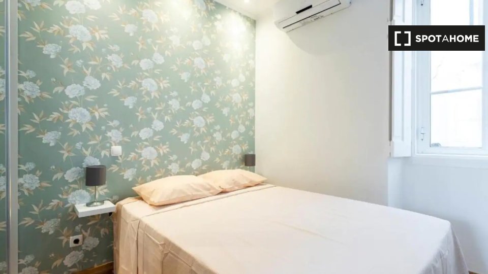 Apartment Lisbon, 1 bed — photo 10