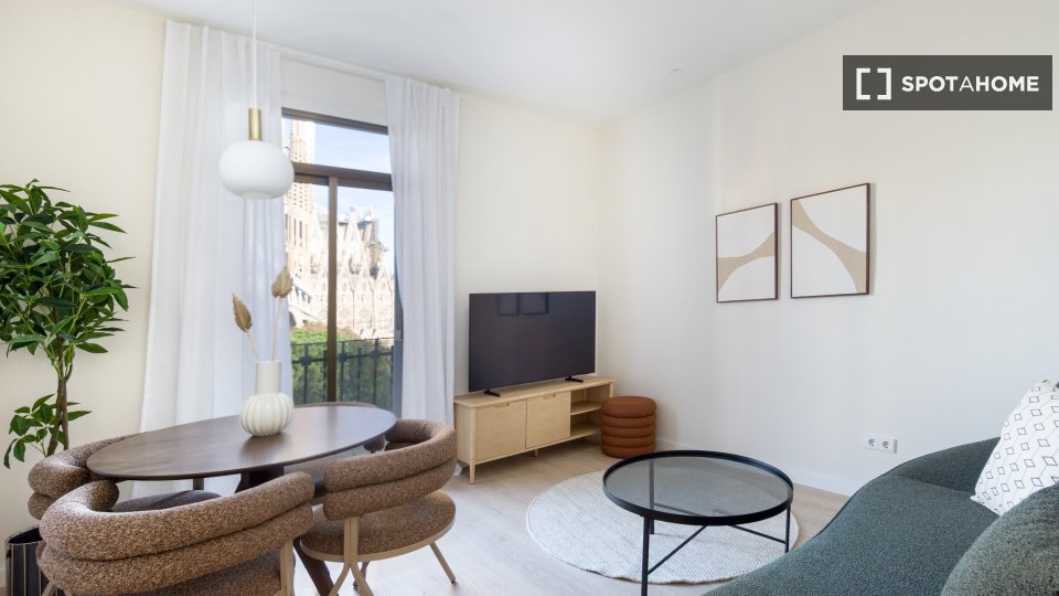 Apartment Barcelona, 4 beds, 110m² — photo 5