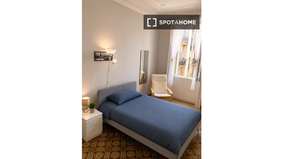 Double room Milan, 4 beds — photo 12