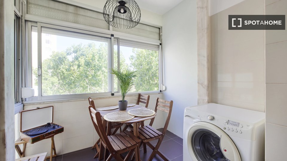 Double room Lisbon, 5 beds — photo 19