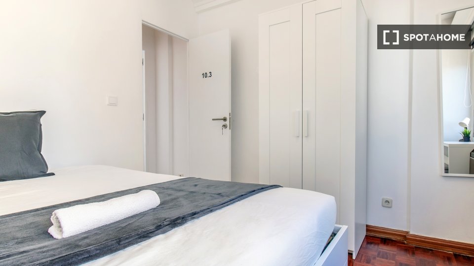 Double room Lisbon, 10 beds — photo 12