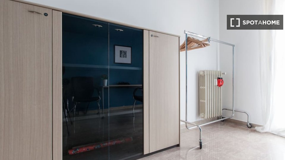 Double room Milan, 4 beds, 100m² — photo 8