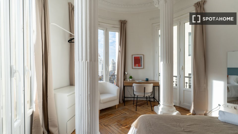 Double room Madrid, 9 beds — photo 13