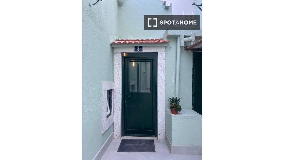 Apartment mono Lisbon — photo 14