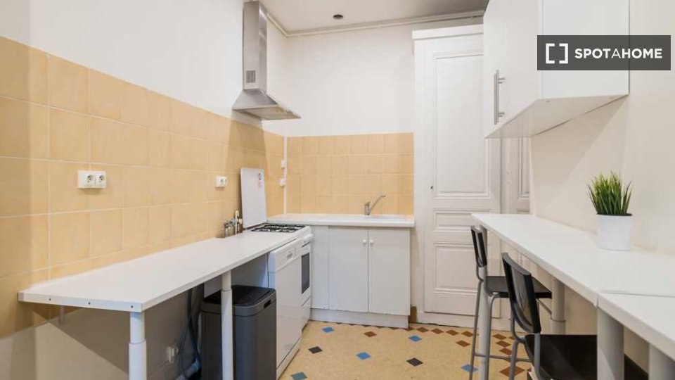 Double room Lyon, 4 beds, 130m² — photo 8