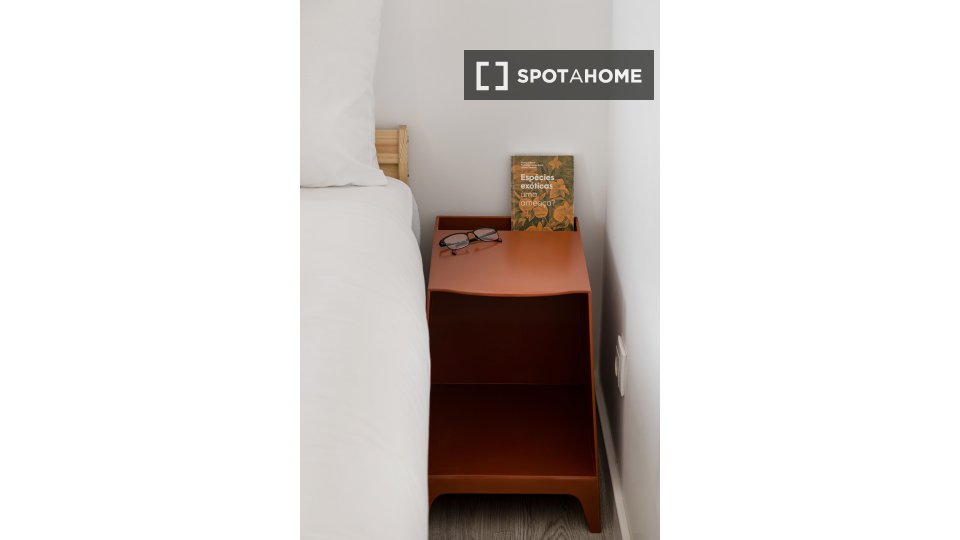 Apartment Lisbon, 1 bed — photo 16