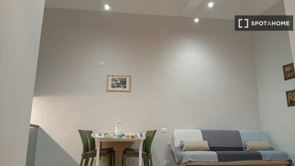 Apartment Florence, 2 beds, 62m² — photo 1