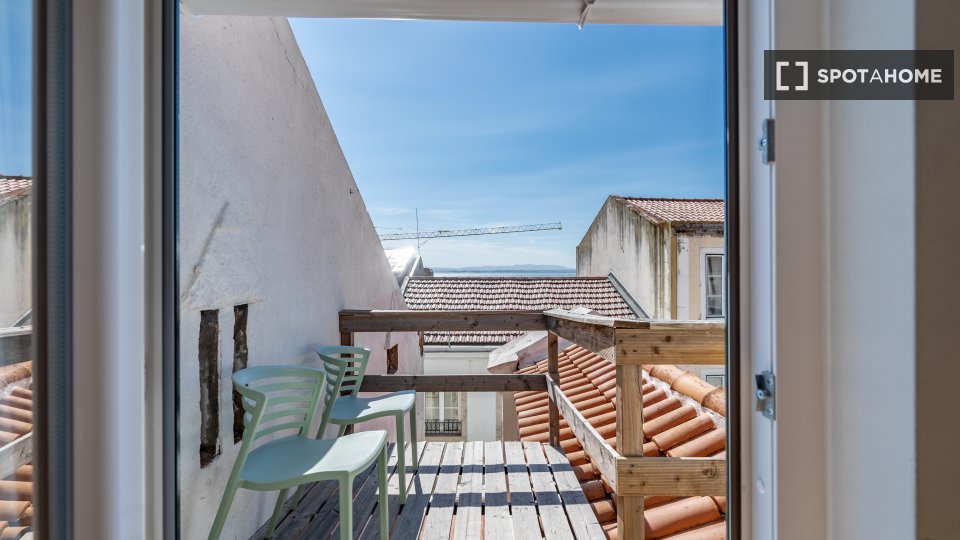 Apartment mono Lisbon — photo 8