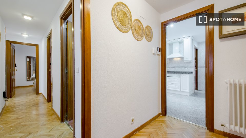 Double room Madrid, 7 beds — photo 16