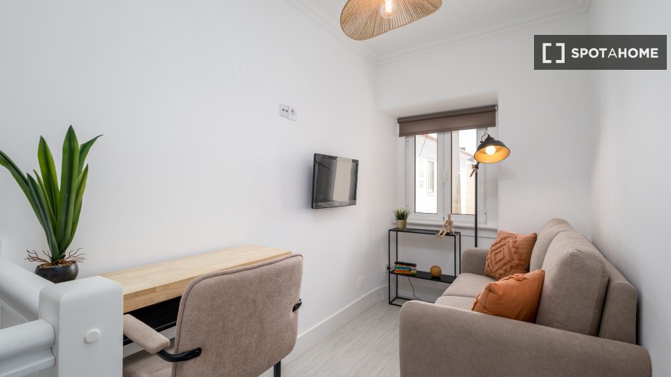 Apartment Lisbon, 1 bed — photo 9
