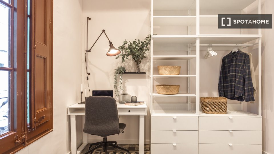 Double room Barcelona, 16 beds, 380m² — photo 10
