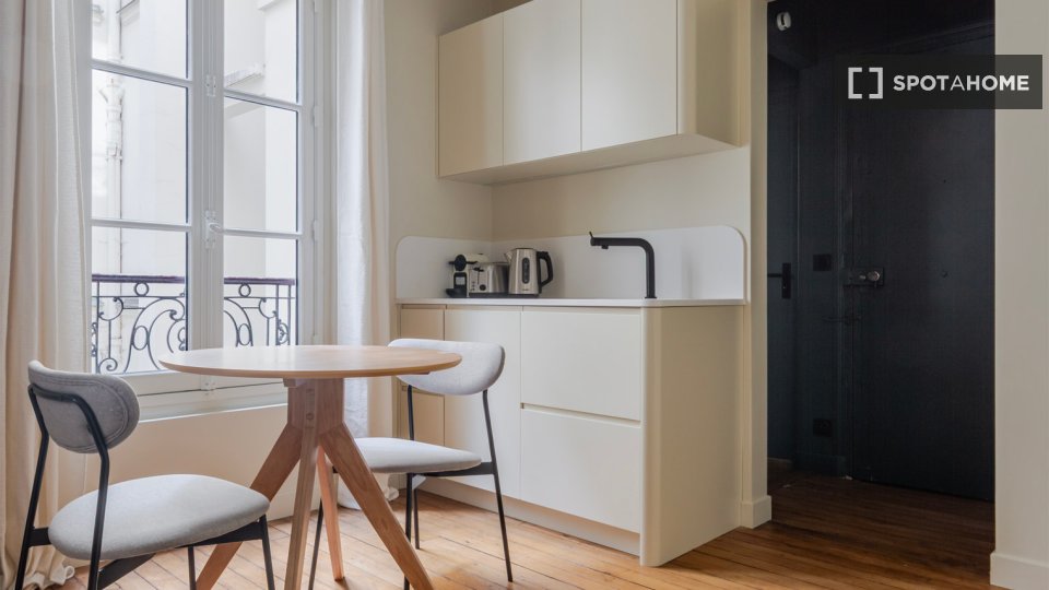 Apartment Paris, 1 bed, 40m² — photo 9