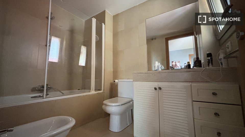 Apartment Barcelona, 2 beds, 67m² — photo 11