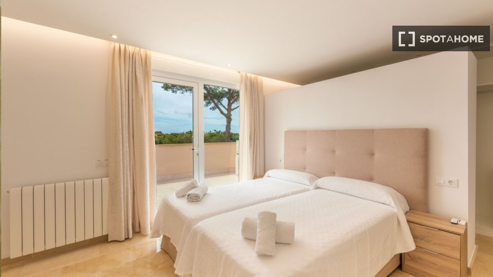 Apartment Palma_De_Mallorca, 4 beds, 250m² — photo 17