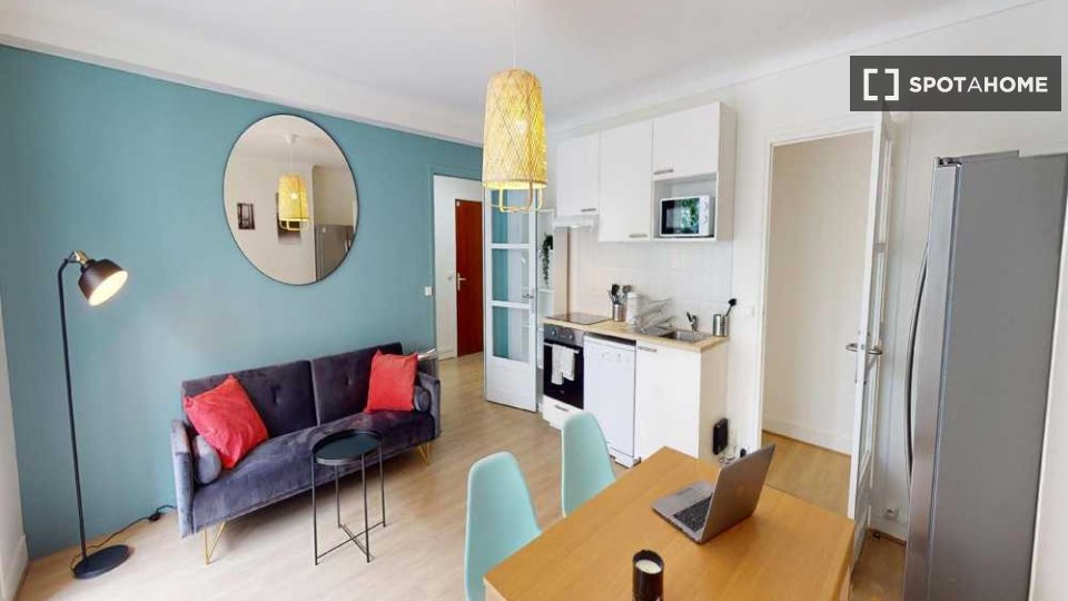 Double room Paris, 5 beds, 110m² — photo 5