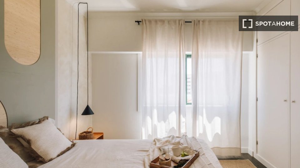 Apartment Lisbon, 1 bed — photo 8