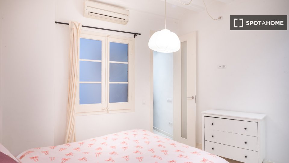 Apartment mono Barcelone, 45m² — photo 8
