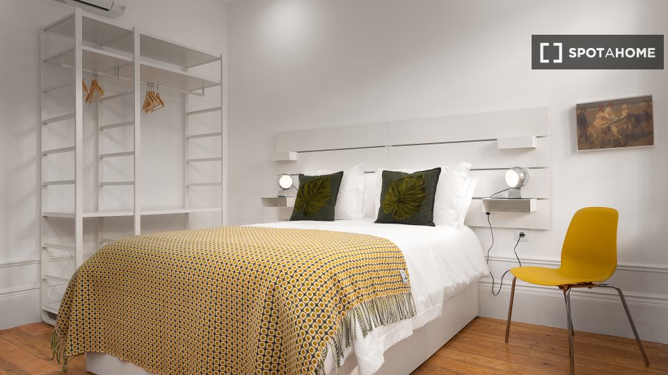 Apartment Porto, 4 beds, 60m² — photo 2