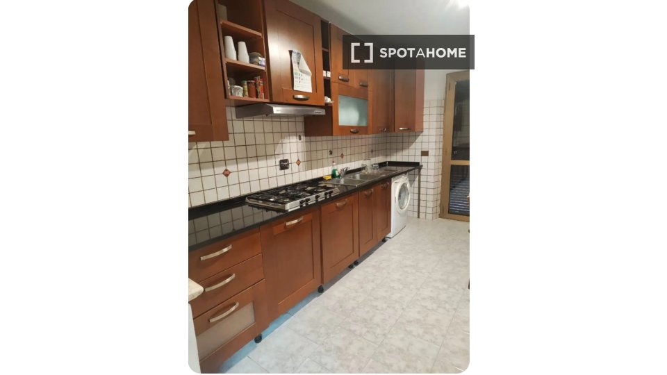 Double room Rome, 3 beds, 100m² — photo 5