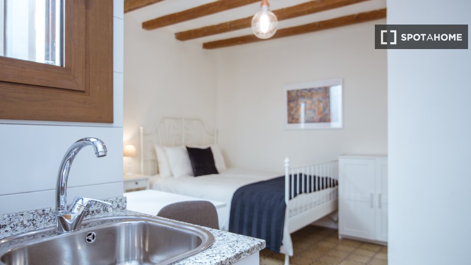Apartment mono Barcelona, 25m² — photo 3