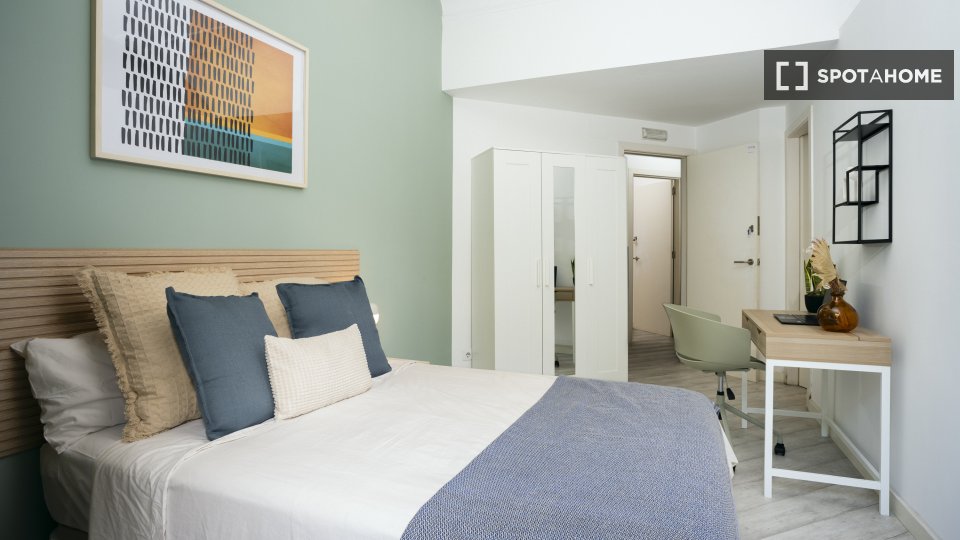 Double room Barcelona, 6 beds, 180m² — photo 13