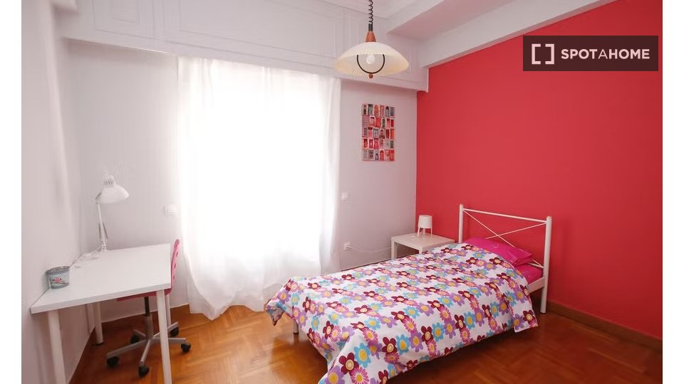 Double room Athens, 7 beds — photo 1