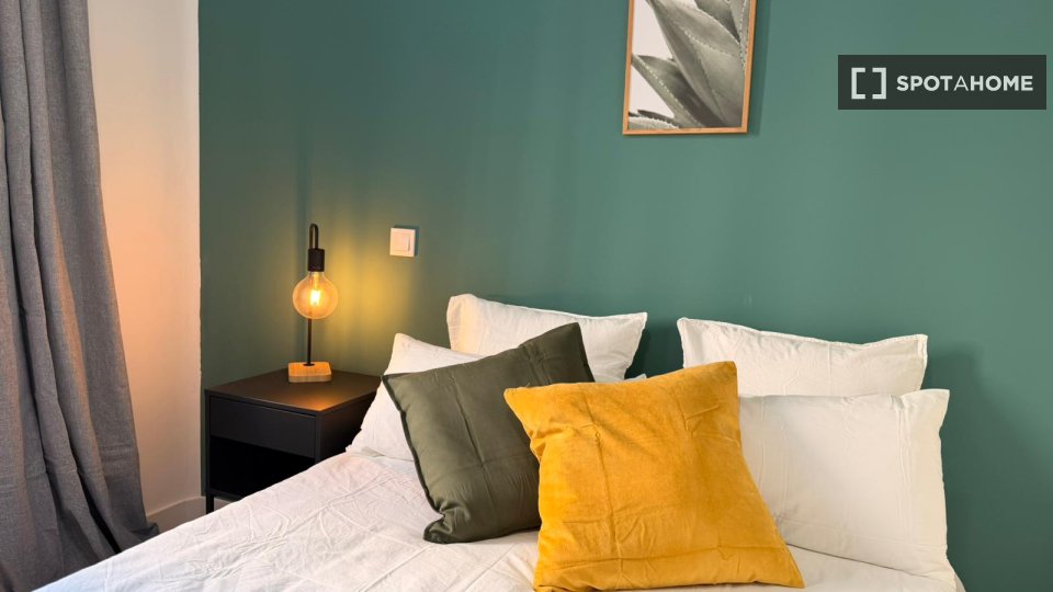 Double room Madrid, 5 beds, 90m² — photo 41