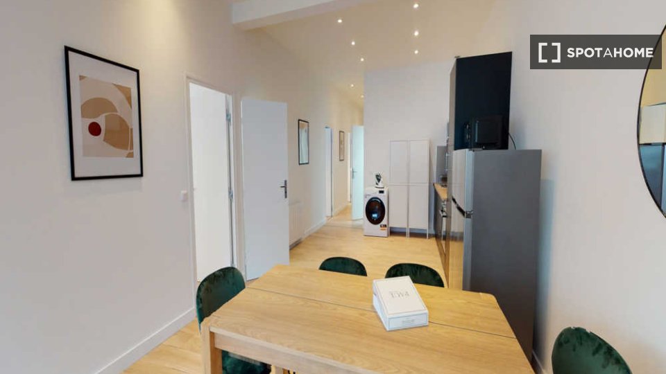 Double room Lille, 5 beds, 110m² — photo 7