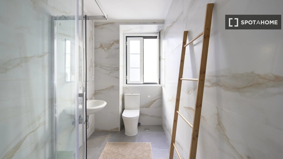 Double room Lisbon, 10 beds — photo 9