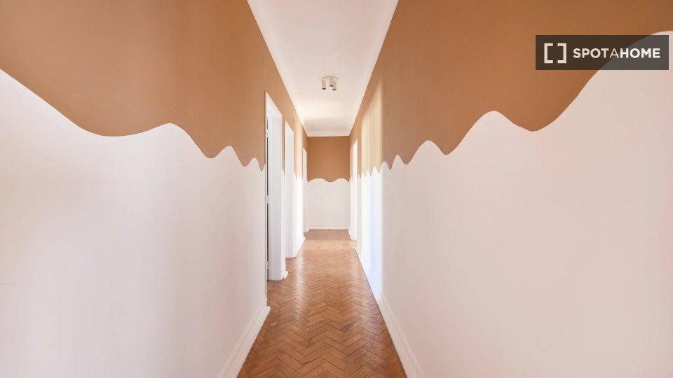 Double room Lisbon, 6 beds — photo 17