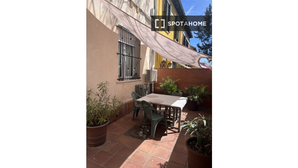 Apartamento de 1 dormitorio en alquiler en Ciudad Jardín, Madrid