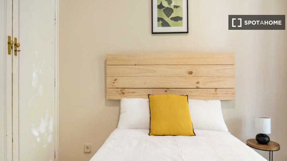 Double room Madrid, 7 beds — photo 37
