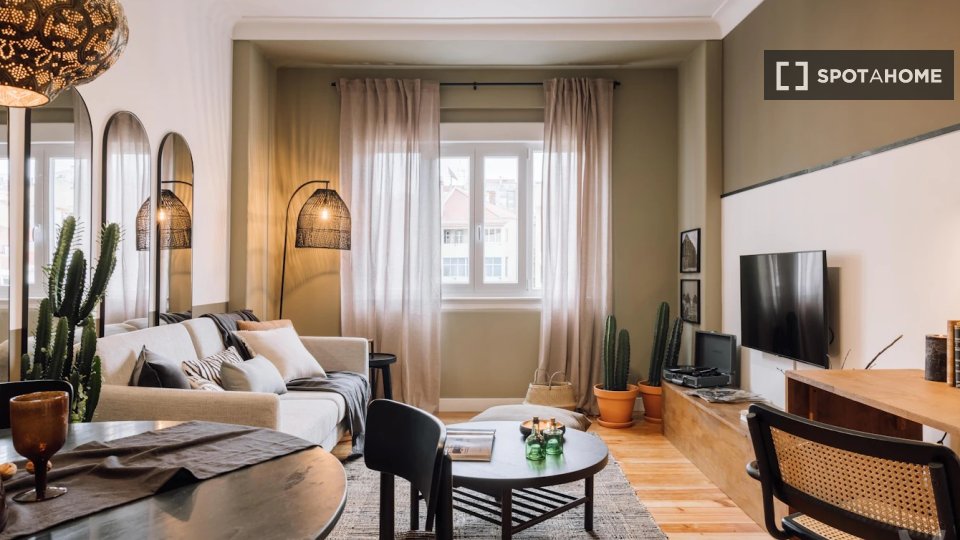 Apartment Lisbon, 2 beds, 66m² — photo 10