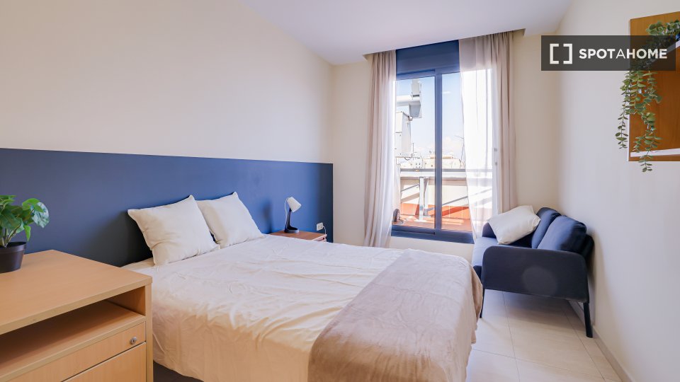 Double room Barcelona, 17 beds, 550m² — photo 1