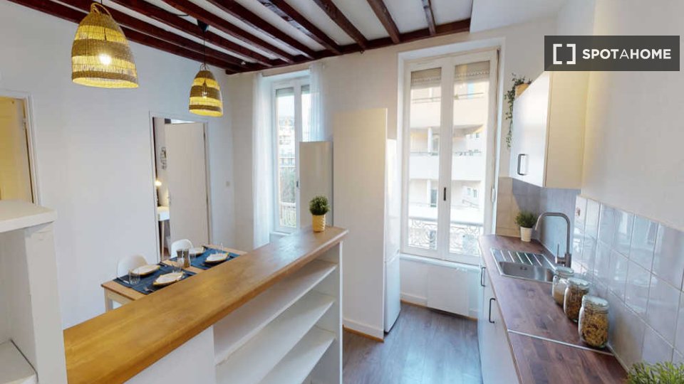 Camera doppia Lione, 3 camere, 80m² — foto 9