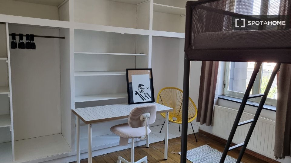 Double room Liege, 5 beds — photo 1