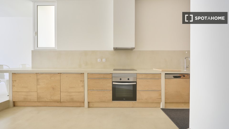Apartment Lisbon, 2 beds — photo 15