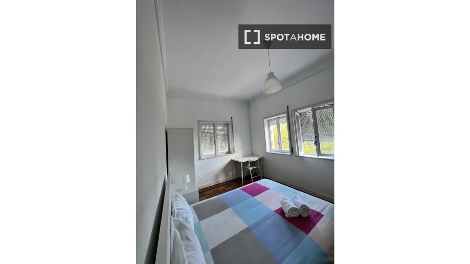 Double room Porto, 11 beds, 380m² — photo 2
